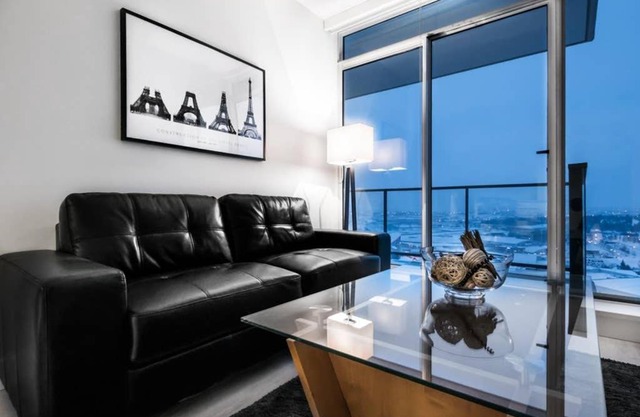 Calgary SE 11th Apartment