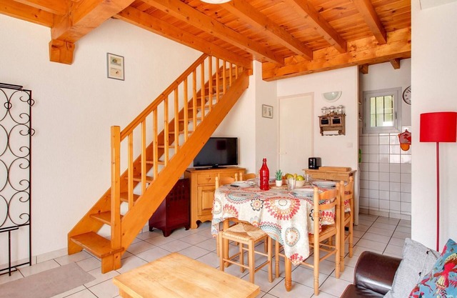 Calm Triplex 6 Pax, Terrace, Parking, Near Ski Resort
