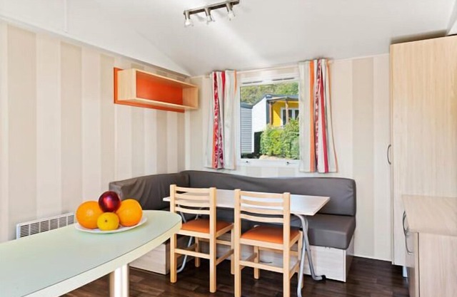 Camping Le Clos Cottet **** - Cozy Mobil Home 3 Rooms 6 People