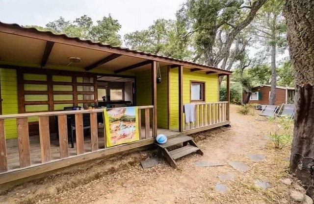Camping les Albères* - 3 room air-conditioned chalet 4 people