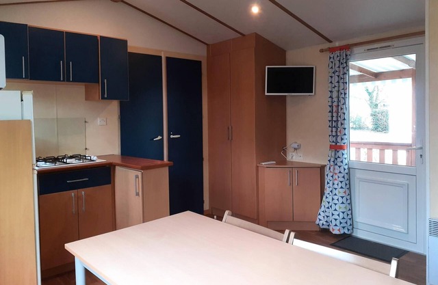 Camping Les P'tites Houses in the Prairie - 2 room chalet 6 people L'arche perdue