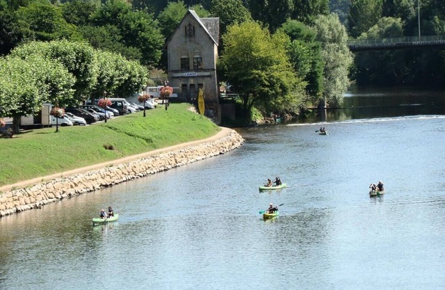 Campsite La Garenne* - Chalet Pétales d'or 3 rooms 5 people