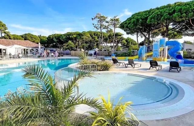 Campsite Le Suroit* - Mobile Home Relax 3 Rooms 4 People