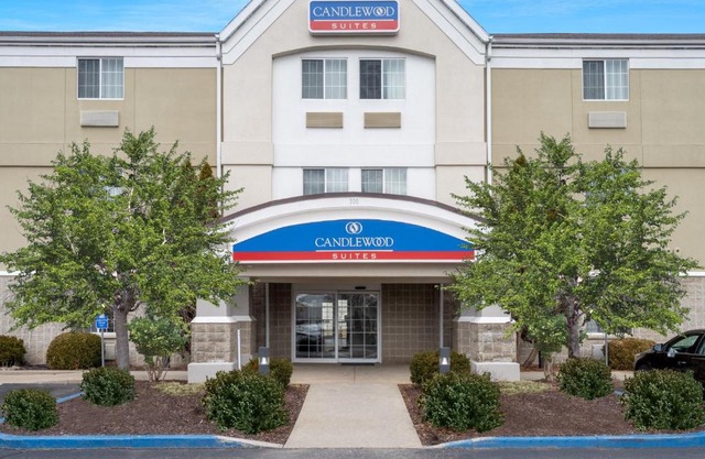 Candlewood Elkhart Ihg Hotel 