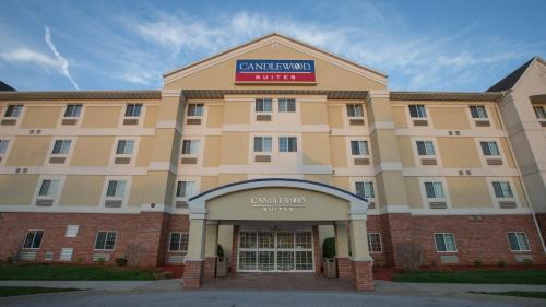 Candlewood Suites Springfield Ihg Hotel 