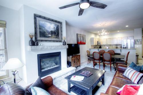 Canyon Townhomes Townhouse 