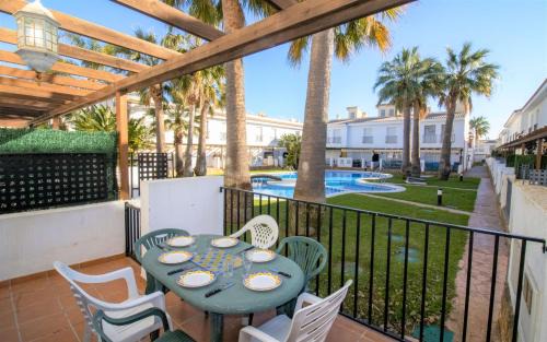 Palm Beach Adosado Con Jardin Piscina Albert Villas 