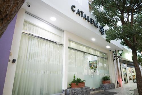 Cataleya Hotel 