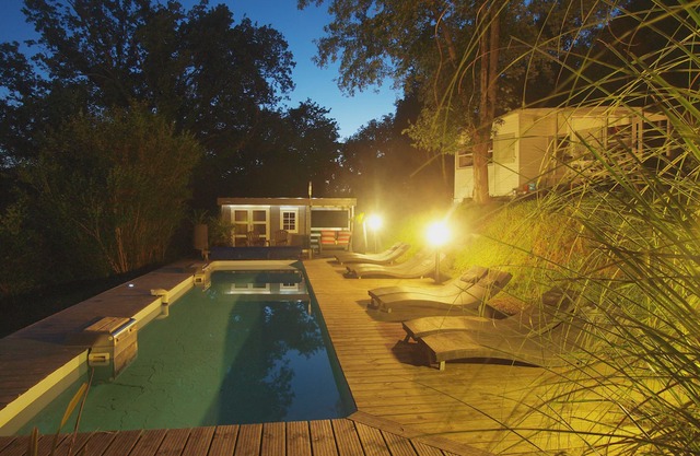 Chalet 4 (Sleeps 2, 1 Bedroom)