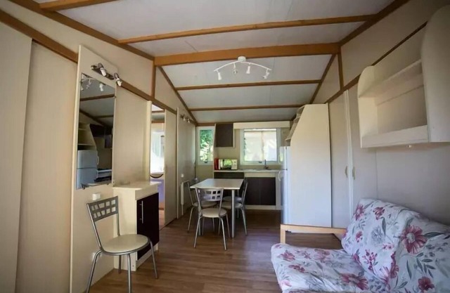 Camping De La Plage People 