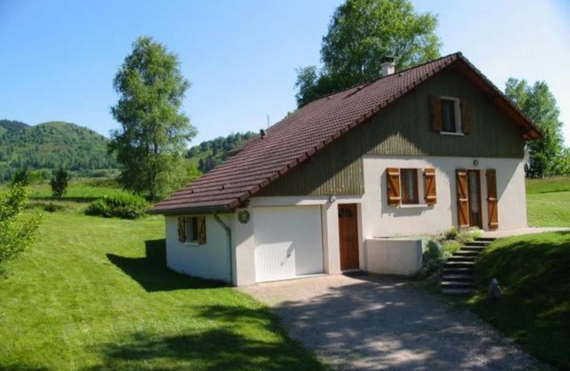 Chalet Le Menil, 4 pièces, 6 personnes - FR-1-589-143