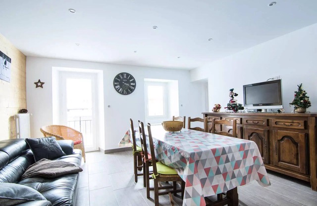 Chalet Les Ecrins Pièces Personnes 