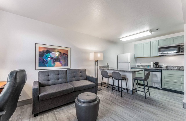 Chandler 1bd King Premium