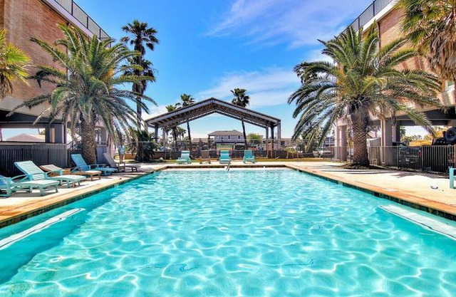 Channelview 206 2 Bedroom Condo