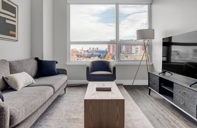 Chic Five Points 1BR w/ W/D, Gym & Roof Lounge, near RiNo, by Blueground
