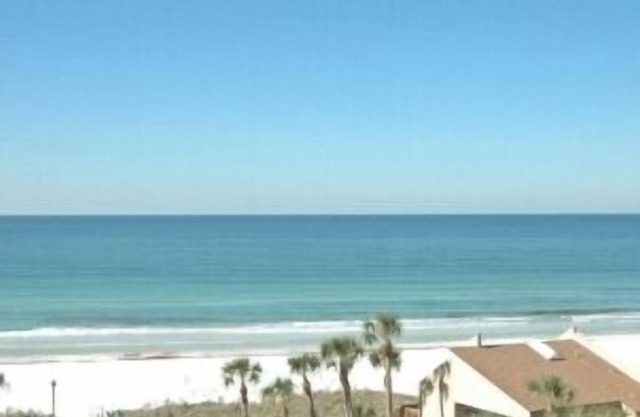 Buttonwood Beach Lounge Umbrella Poo 