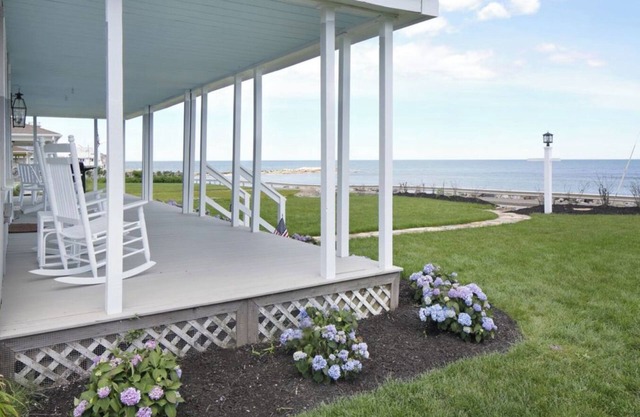 Circa Brant Rock Of The Ocean 