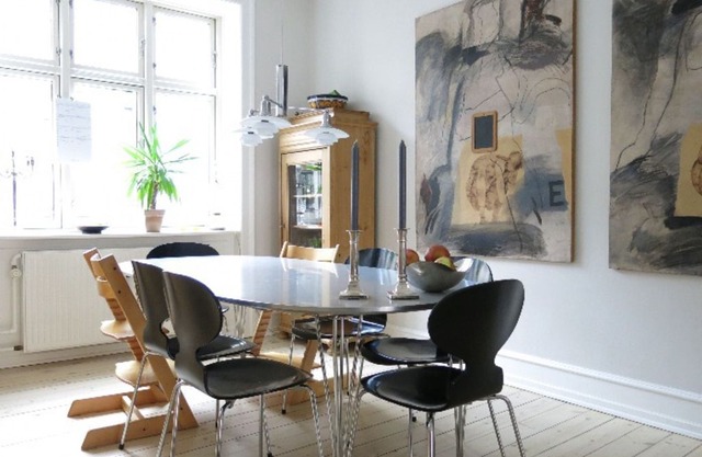 City Apartment in Copenhagen with 4 bedrooms sleeps 6