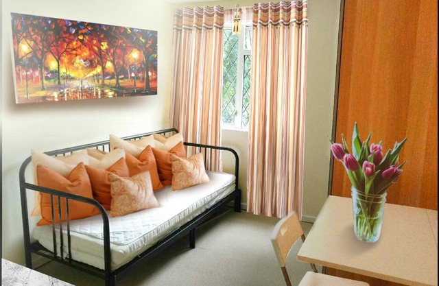 Colindale Short Rental