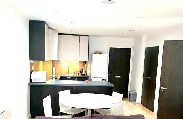 Colindale2 Avenue Apartment