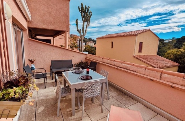 Collioure apartment with large sunny terrace - Air conditioning - Private parking