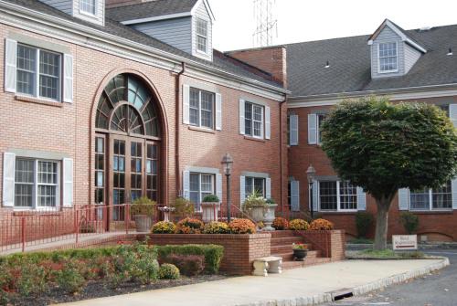 Colts Neck Inn Hotel 