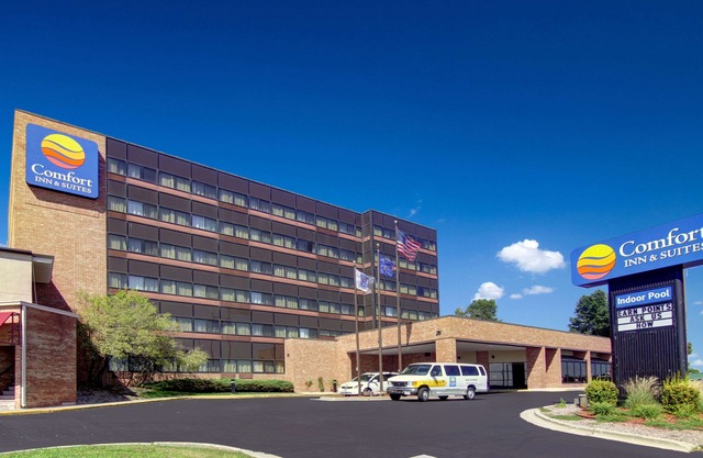 Comfort Inn Suites Madison Airport 