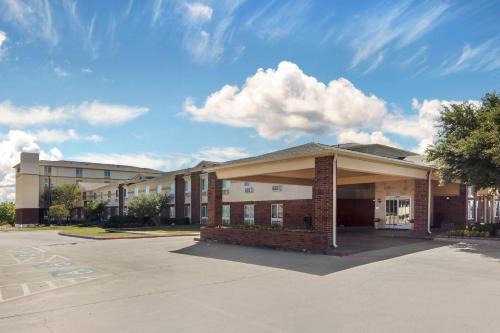 Comfort Inn Red Oak 