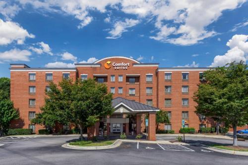 Comfort Suites Regency Park 