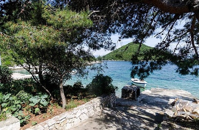 Beach Prožurska Luka 