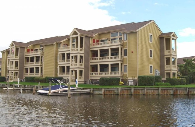 Condo ∙ 2 bedrooms ∙ 6 guests