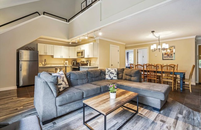 Condo ∙ 4 bedrooms ∙ 10 guests