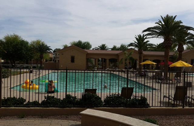 Country Club 1092 heated pool