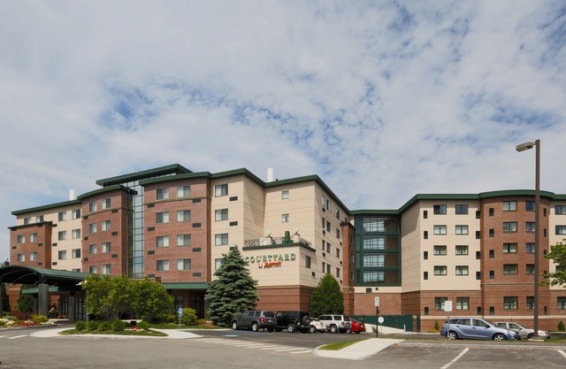 Courtyard by Marriott Boston Waltham