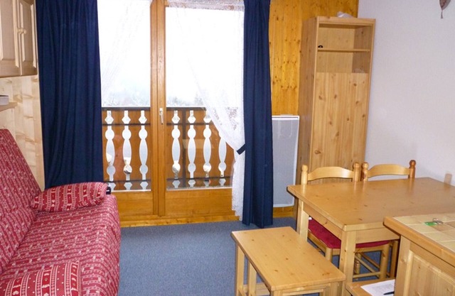 Cozy studio at the foot of the cable car