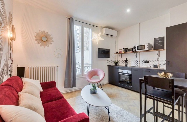 Cozy studio near the Arc de Triomphe - 2P