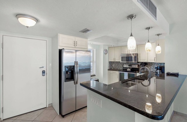 Crystal Sands Tower Unit 805 - Beachfront
