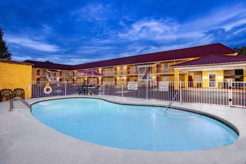 Days Inn 