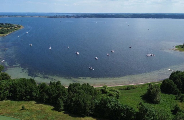 Deluxe Family Suite with Fireplace and Sea View