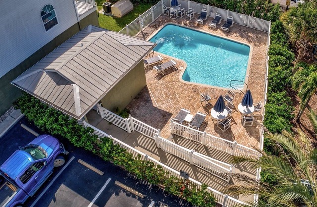 Direct Waterfront Retreat- Fishermen's and Kayaker's Dream + Dog Friendly!