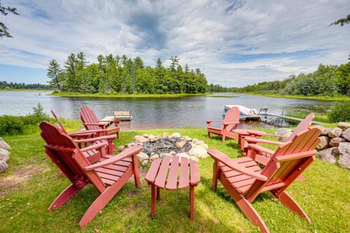 Lakefront Mercer Lofts Fire Pit Porch 