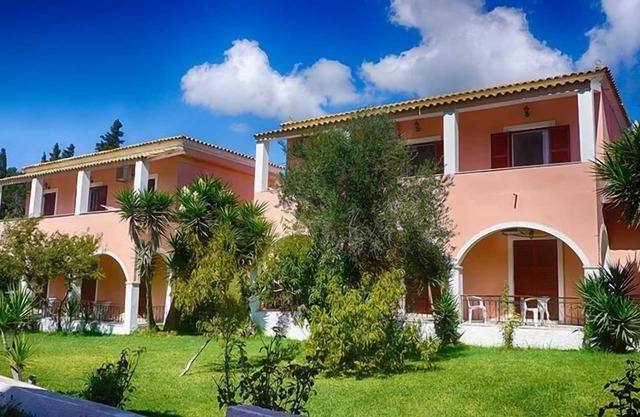 Dora Ferienwohnung Ruhiger Lage Nur Vom Sandstrand Der Bucht Von Agios Geo Georgios Armenadon 