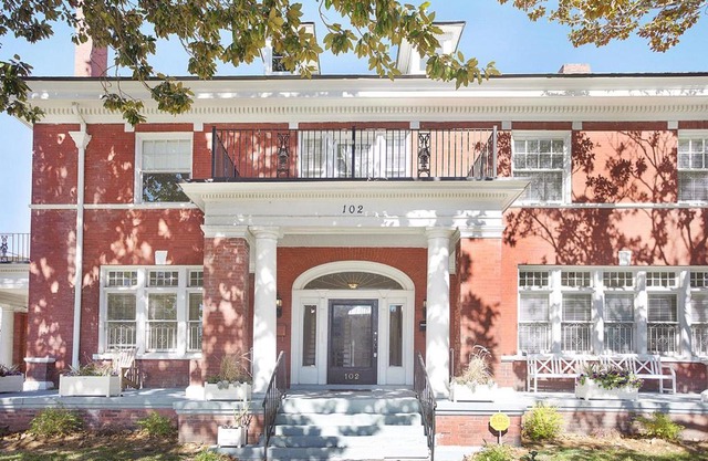 Drayton Place Unit 3 by Lucky Savannah