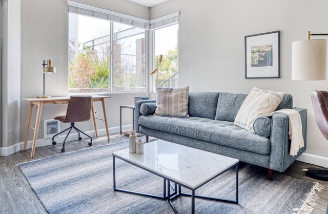 The Bridge At Emeryville St 