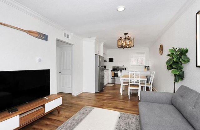 Dune Cottage Shell Suite 2 bed/2 bath beach condo