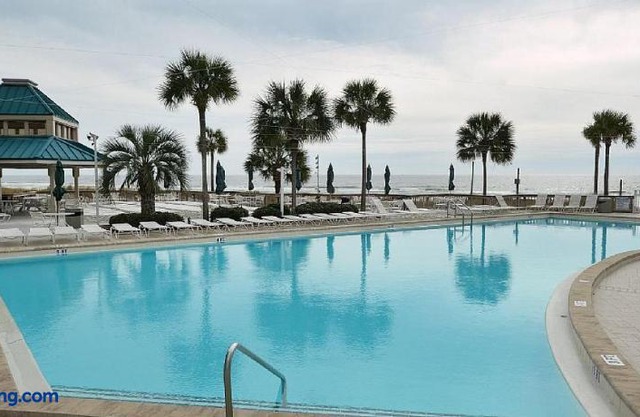 Dunes of Panama D-704