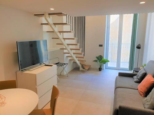 DUPLEX BALCON CENTRE MER 206