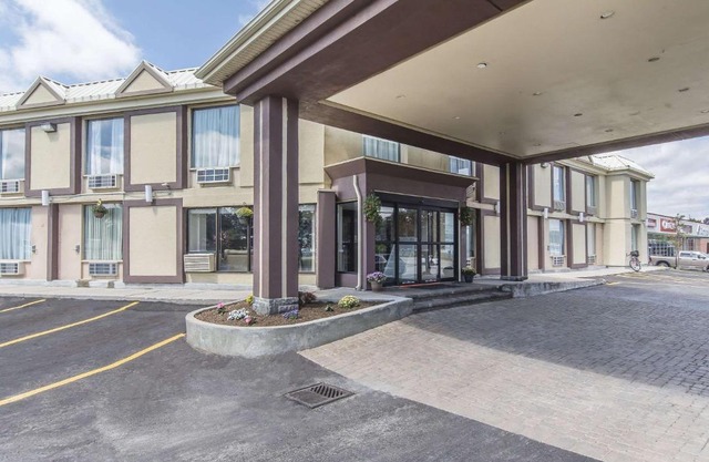 Econo Lodge Orillia 