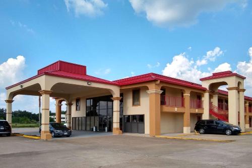 Econo Lodge Inn Suites West Energy Corridor 