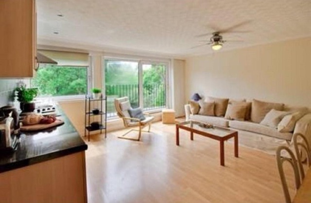 Edin Morningside Apt